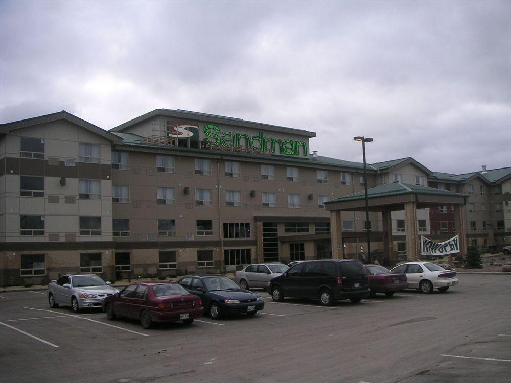 Sandman Hotel & Suites Winnipeg Airport Bagian luar foto