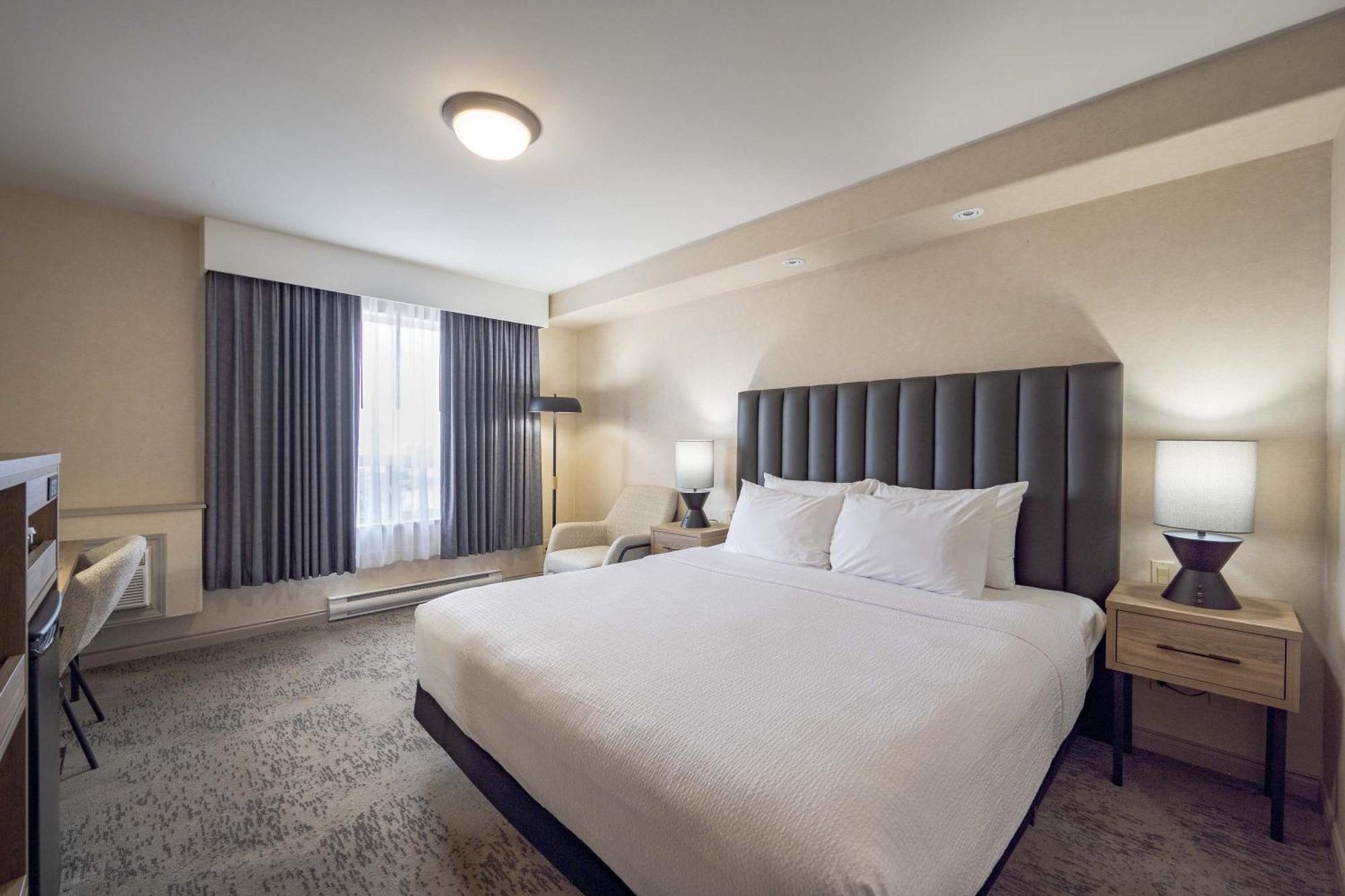 Sandman Hotel & Suites Winnipeg Airport Bagian luar foto